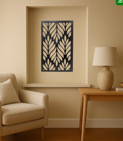 wall of leaves in black and white